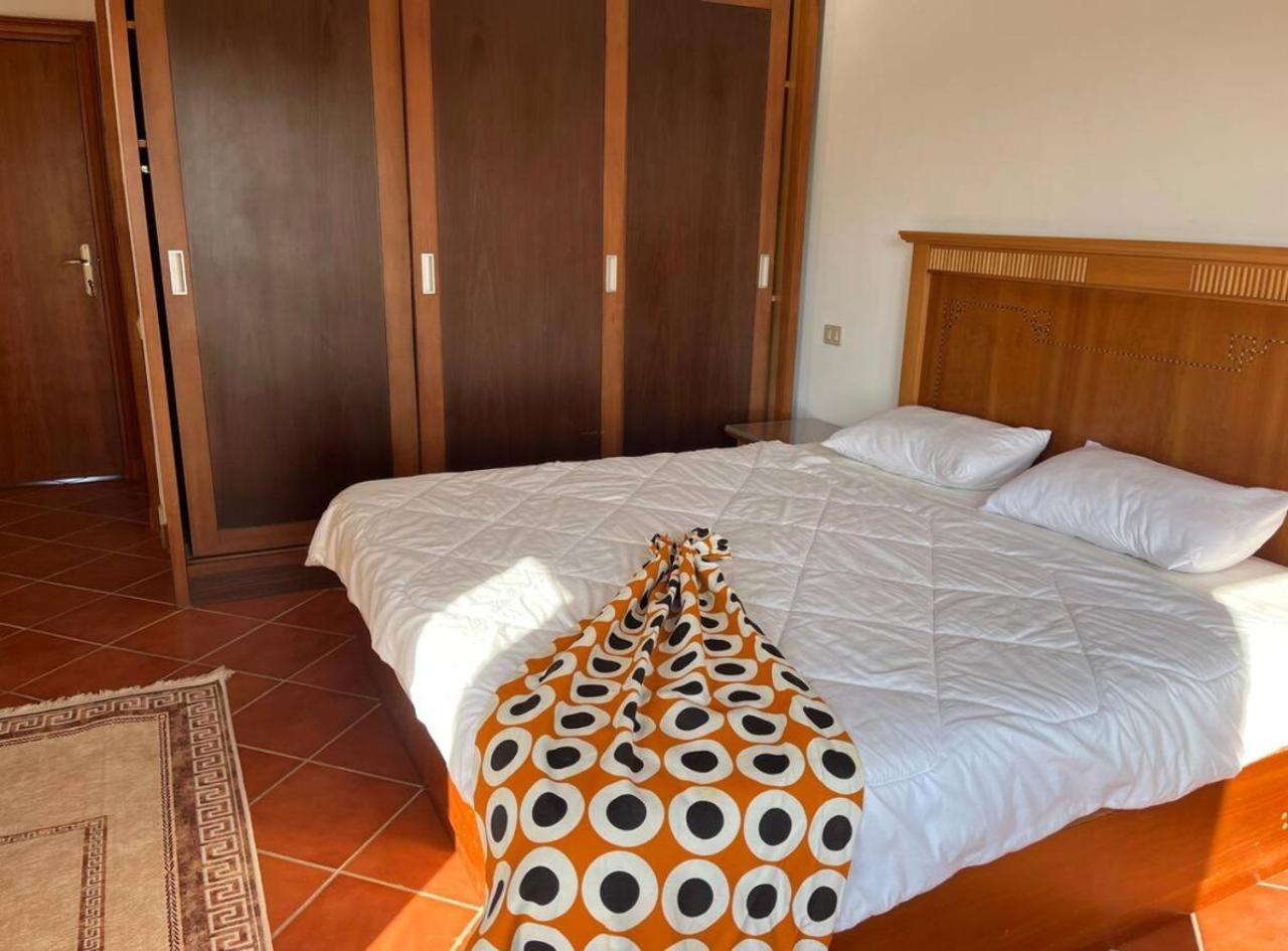 A Sea View Spacious Cheering 5 Bedroom Villa Ain Sokhna "Ain Bay" فيلا كاملة للإيجار قرية العين باي Ain Sukhna Ngoại thất bức ảnh