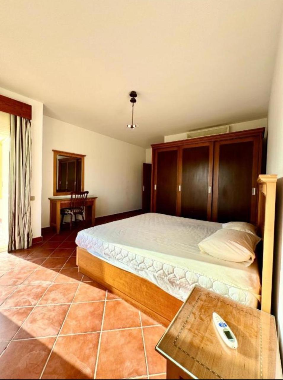 A Sea View Spacious Cheering 5 Bedroom Villa Ain Sokhna "Ain Bay" فيلا كاملة للإيجار قرية العين باي Ain Sukhna Ngoại thất bức ảnh